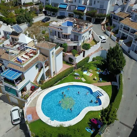 Chic Retreat With A Spacious Garden, Near Burriana