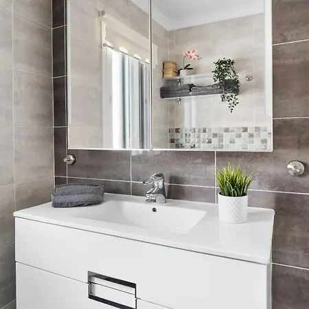 Holiday home Chic Retreat With A Spacious Garden, Near Burriana